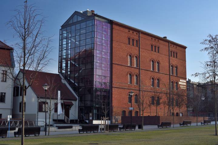 Partner: Modern Art Gallery, Adres: Mennica 8, Bydgoszcz